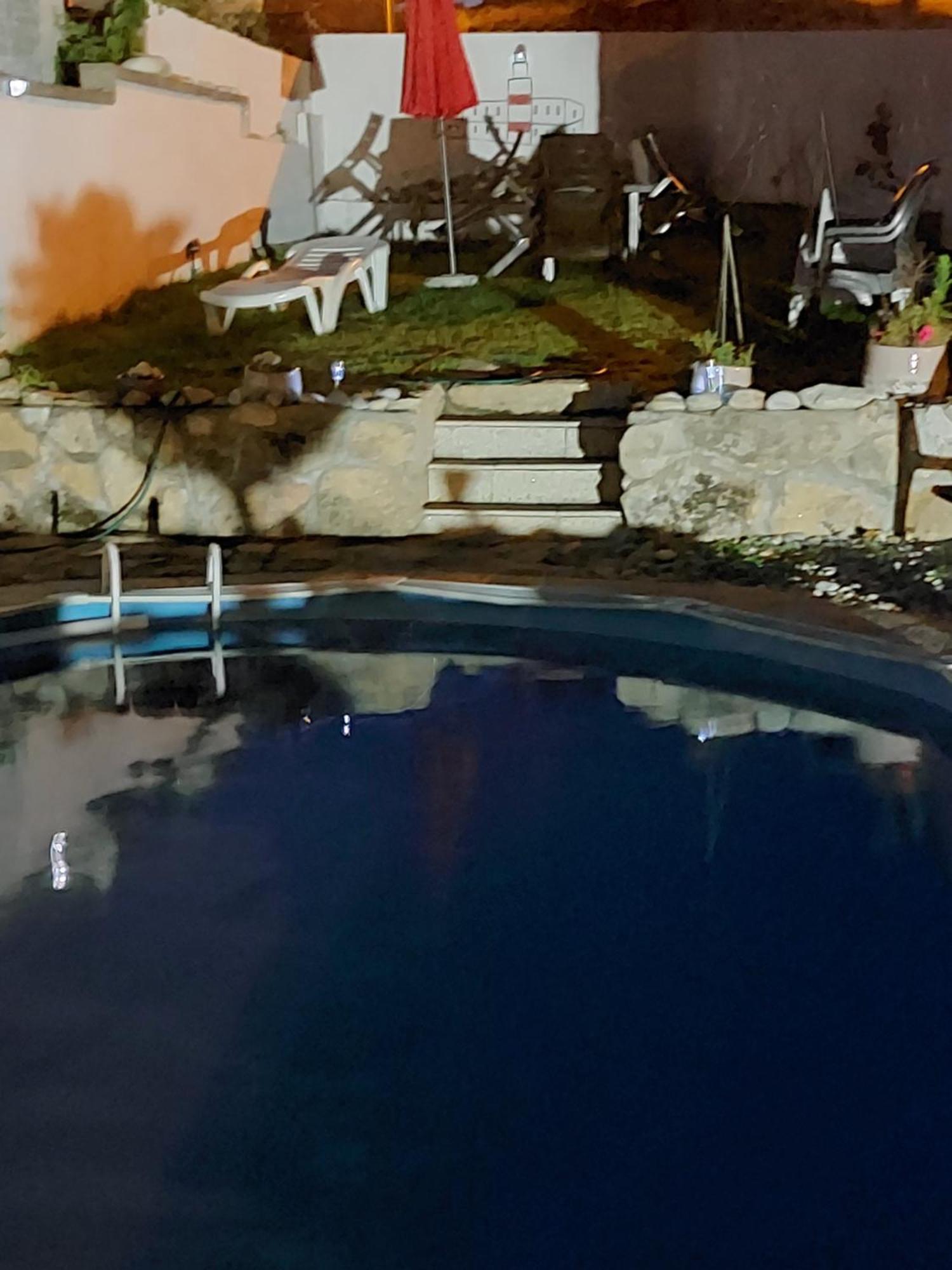 Casa Con Piscina Al Lado Del Mar En Viladesuso Villadesuso Esterno foto